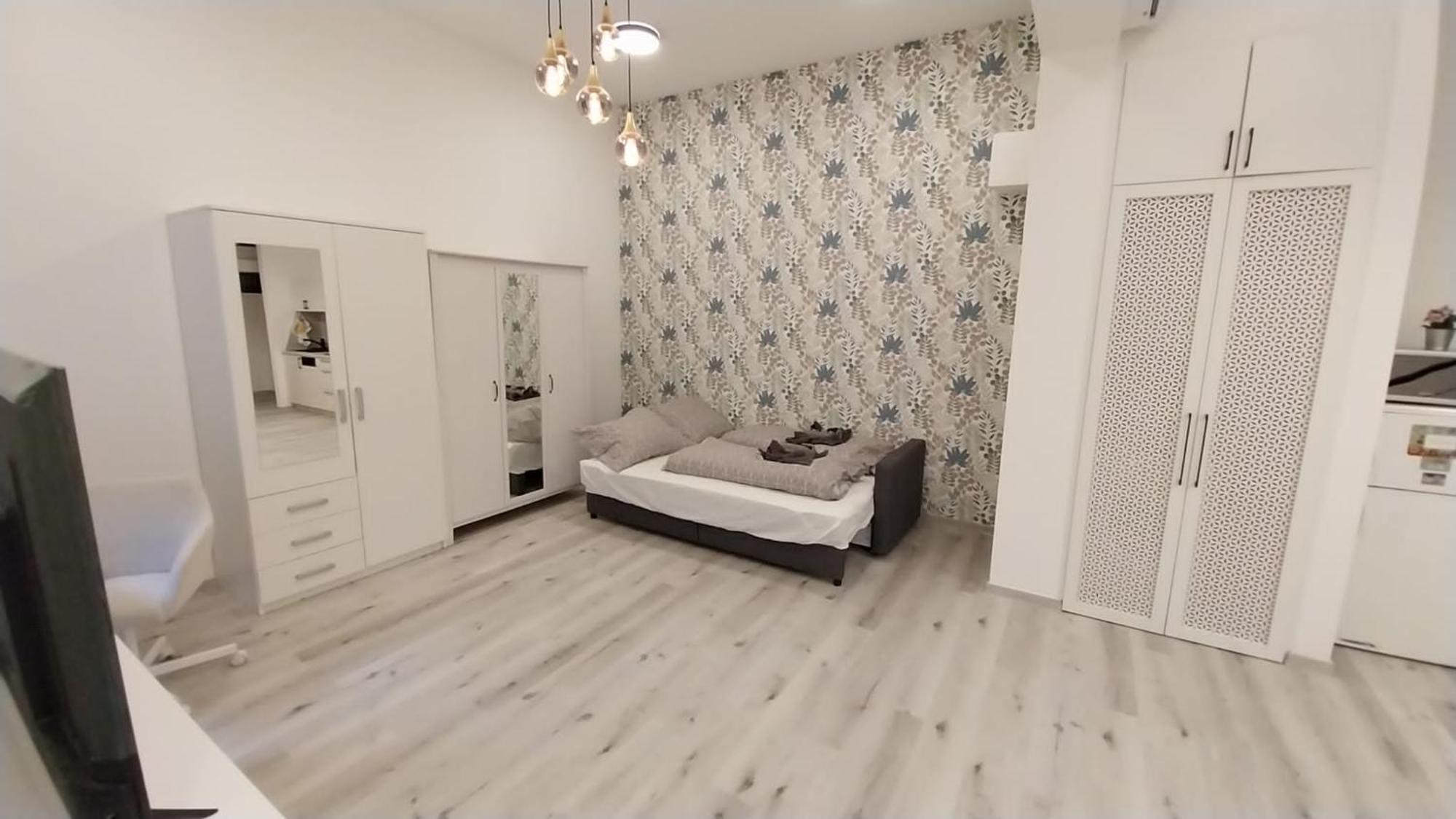 Szekely Apartment Near Deak Ferenc Square With Free Parking In Garage 부다페스트 외부 사진