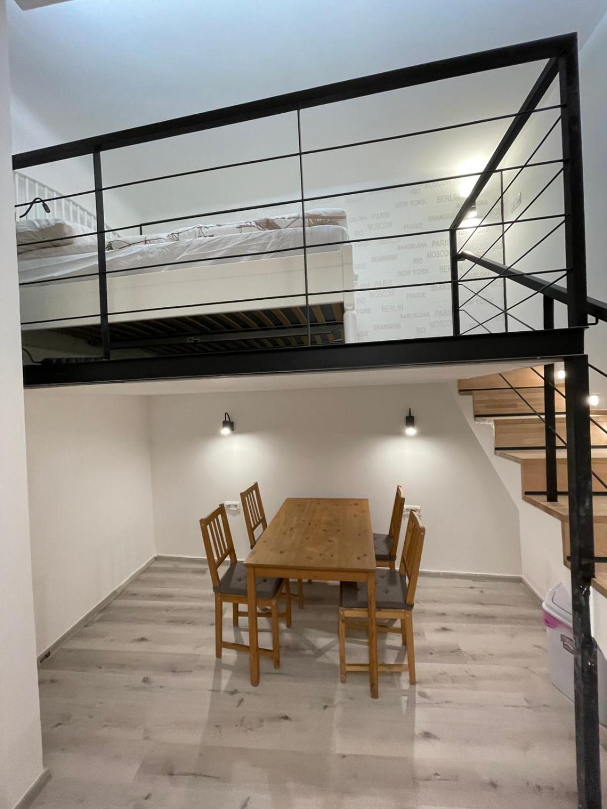 Szekely Apartment Near Deak Ferenc Square With Free Parking In Garage 부다페스트 외부 사진
