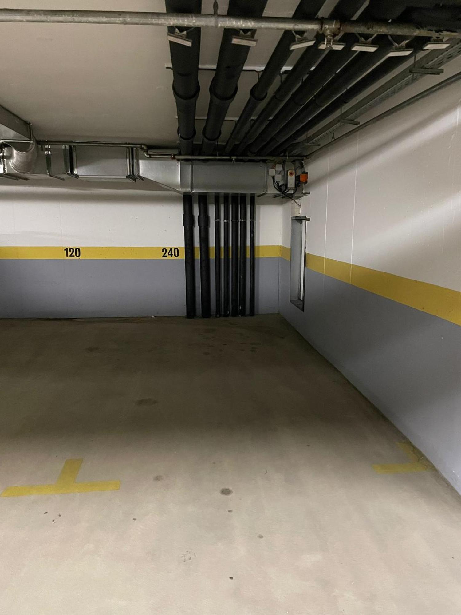 Szekely Apartment Near Deak Ferenc Square With Free Parking In Garage 부다페스트 외부 사진